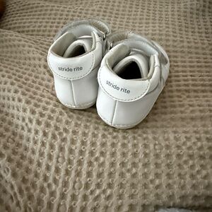 Stride Rite White Infant Walker Shoes with Velcro Strap